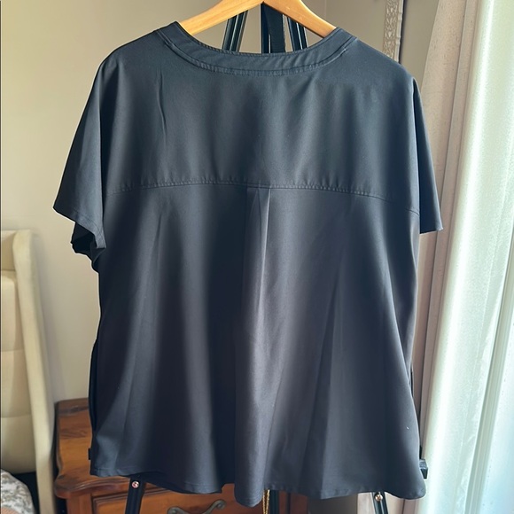 Cuddl Duds Black V-Neck Top - Picture 4 of 4